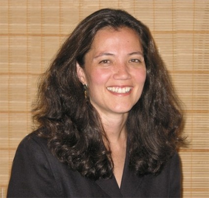 Head and shoulders image of Dr. Sandra Comer. 