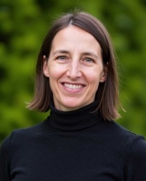 Dr. Suzanne Nielsen